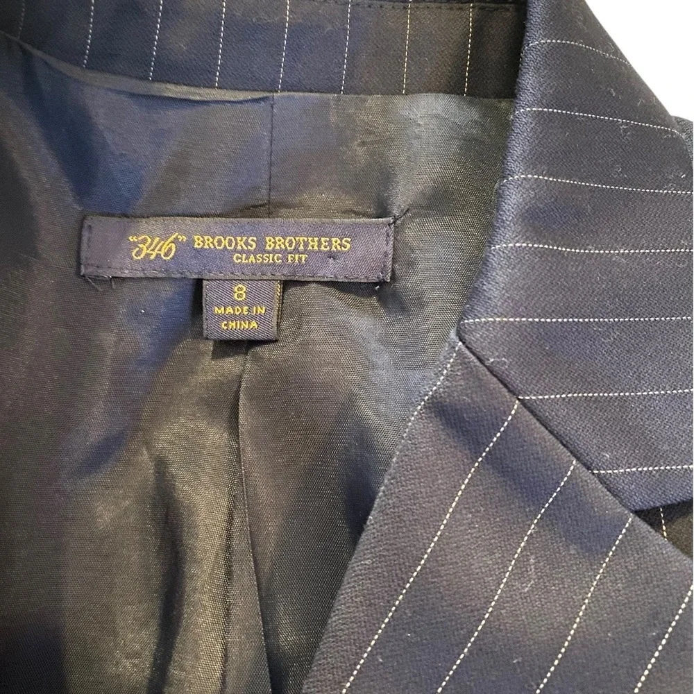 Brooks Brothers 346 Womens Navy Pinstripe Wool Blazer Classic Fit Size 8 - Picture 2 of 5